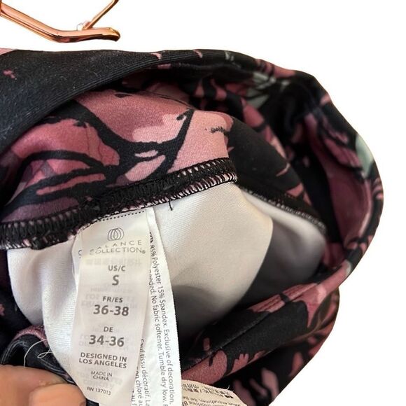 Balance Collection Workout Leggings - Picture 6 of 8